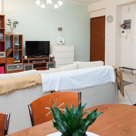 Lovely Apt In Peristeri Athens Exterior photo