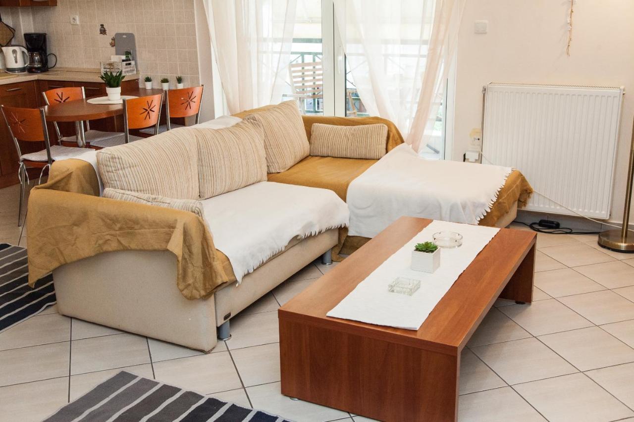 Lovely Apt In Peristeri Athens Exterior photo