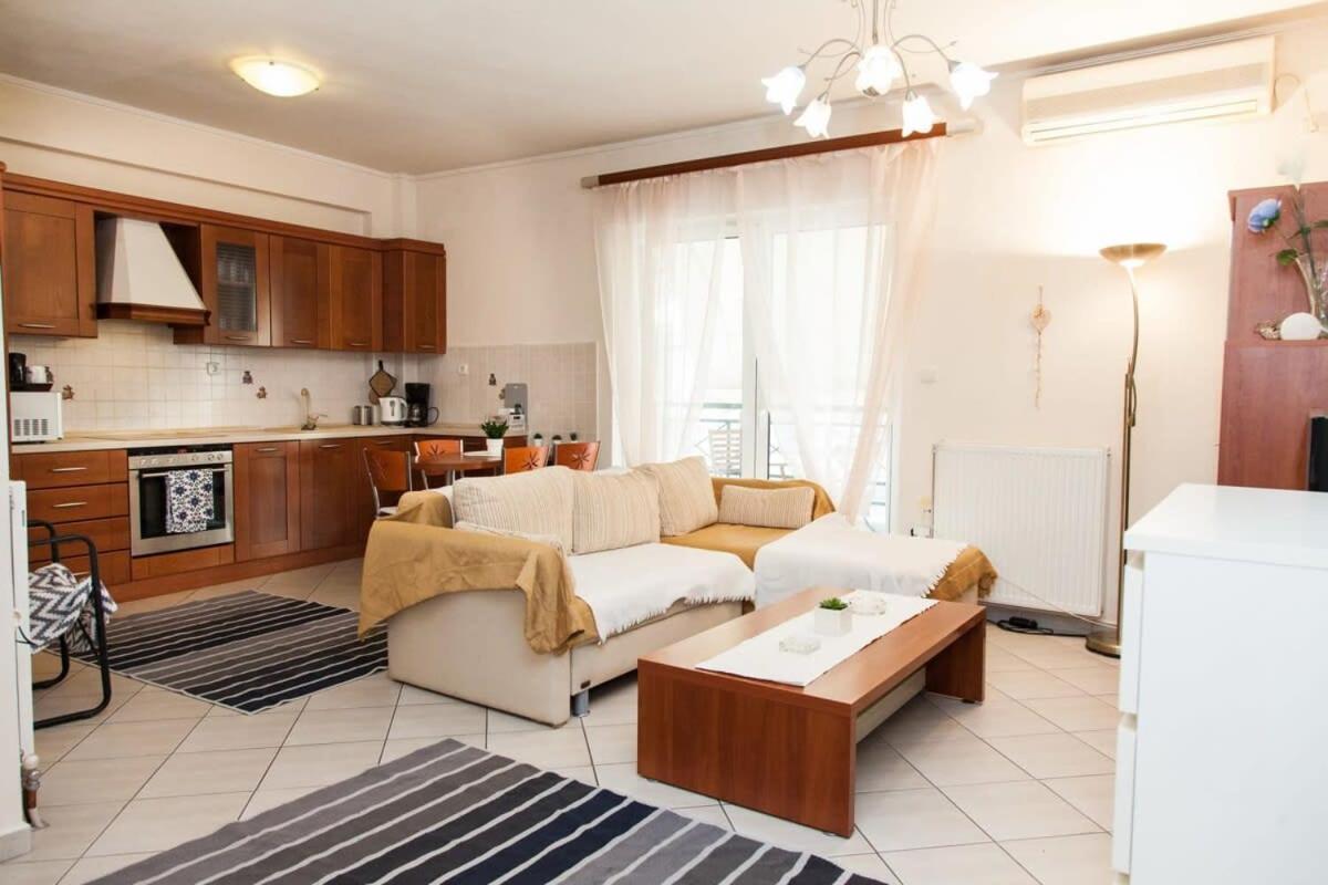 Lovely Apt In Peristeri Athens Exterior photo