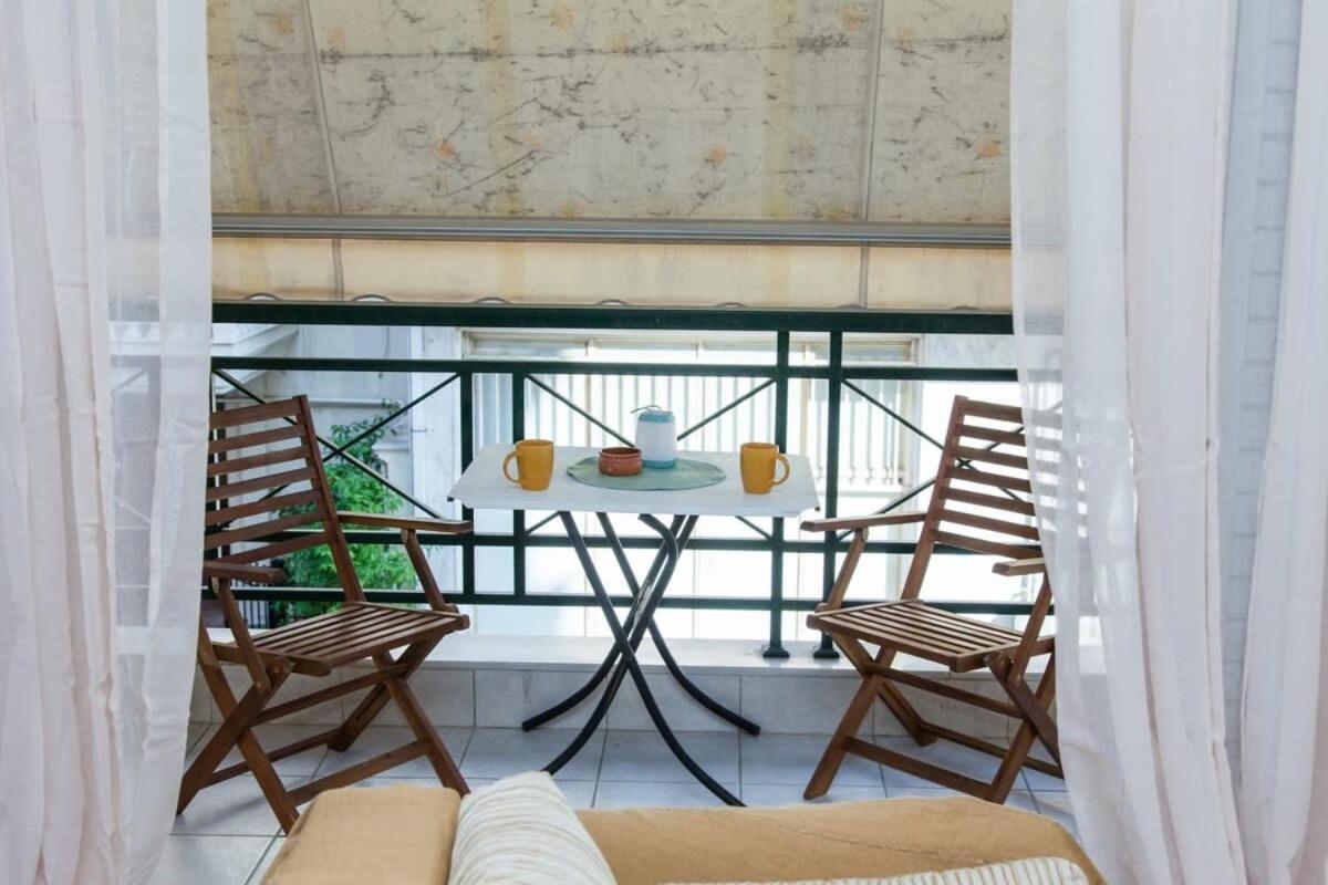 Lovely Apt In Peristeri Athens Exterior photo